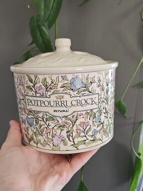 VTG 1988 Rival Floral Heated Potpourri Crock Scent Diffuser